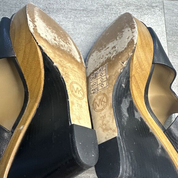 Michael Kors Womens Josephine Black Leather Wedge Platform Heels Size 7M - Picture 6 of 6